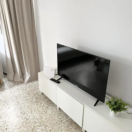 Lägenhet Lovely 2 Bedroom With Balcony Los Cristianos (Tenerife)